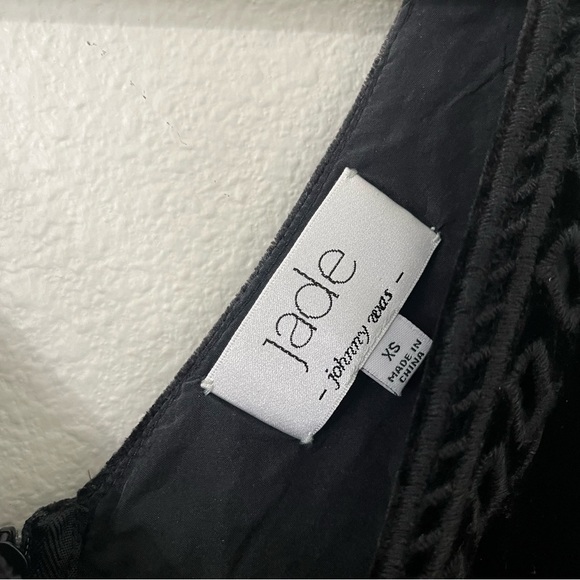 Jade by Johnny Was Embroidered Velvet Cropped Jumpsuit - Picture 4 of 9